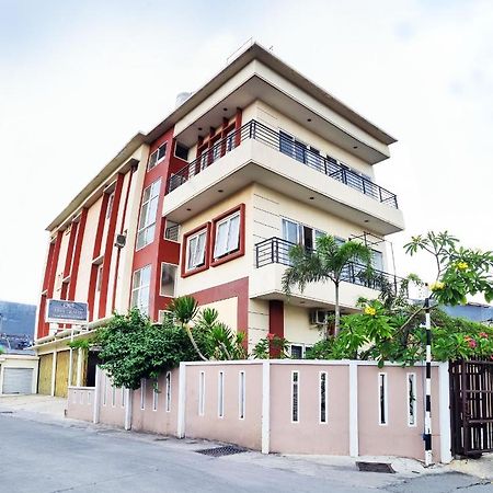 Arya Graha Semarang Hotel Buitenkant foto