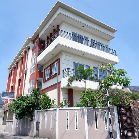 Arya Graha Semarang Hotel Buitenkant foto