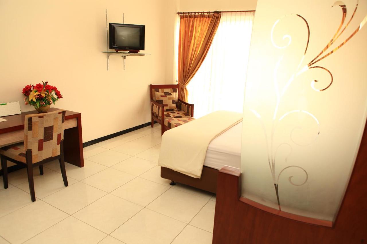 Arya Graha Semarang Hotel Buitenkant foto