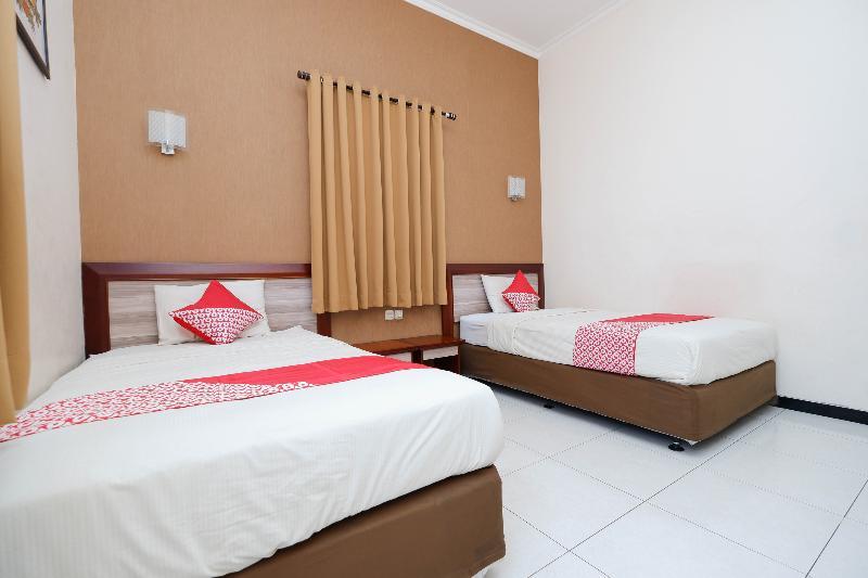 Arya Graha Semarang Hotel Buitenkant foto
