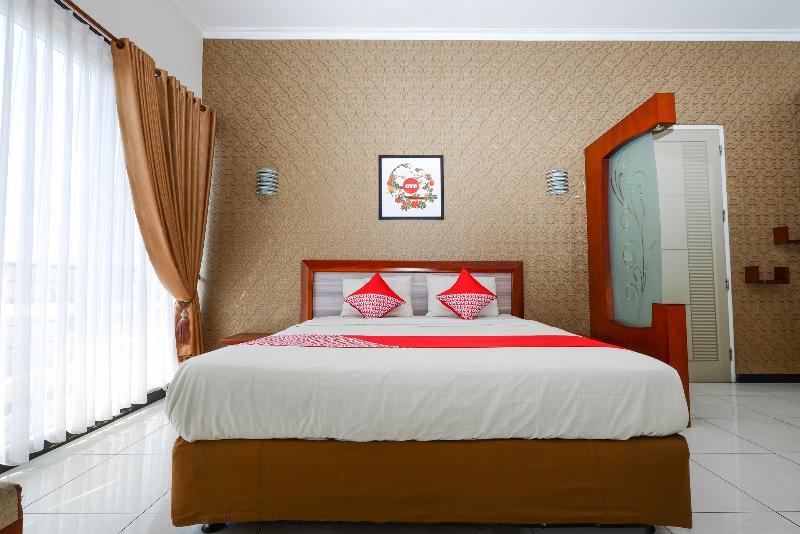 Arya Graha Semarang Hotel Buitenkant foto